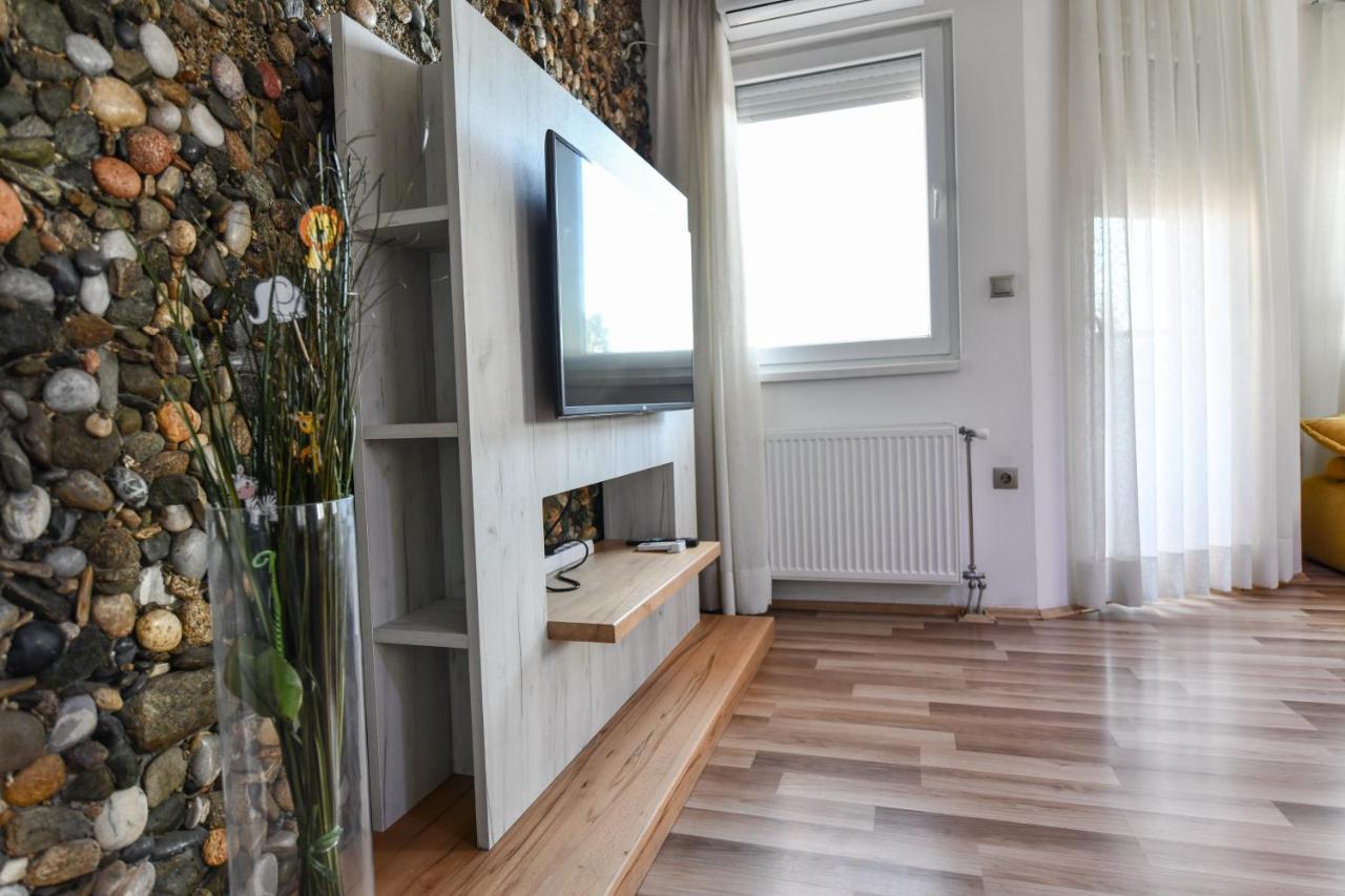 Exclusive 7- New Modern Cozy Apartment Kočani Luaran gambar